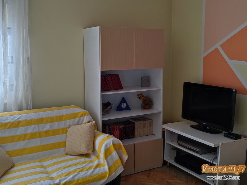 Се продава стан во Маџари