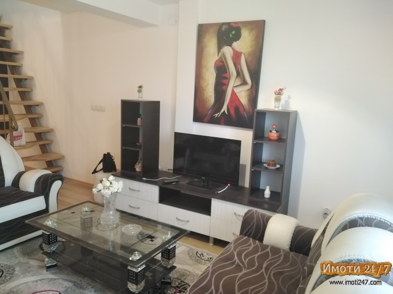 Se prodava stan od 83m2