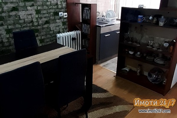 Се издава стан на Плоштад Македонија