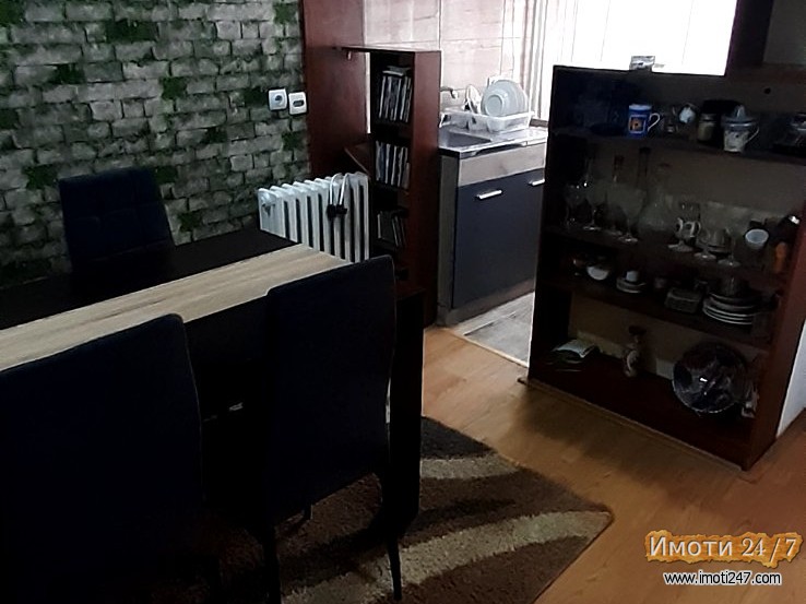 Се издава стан на Плоштад Македонија