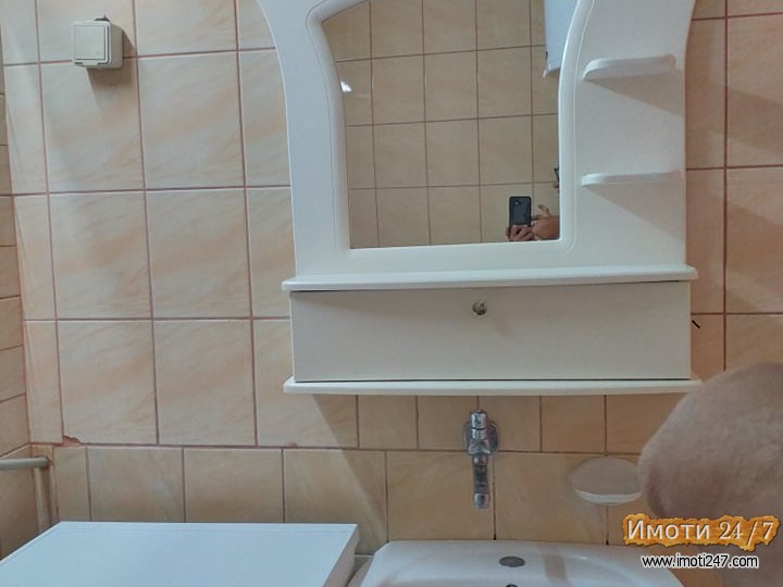 Izdavam stan vo strog centar na ul Makedonija