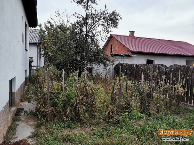 Се продава куќа во населба Драчево 