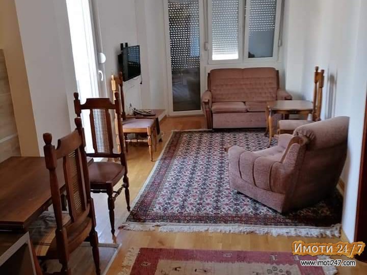 izdavanje na stan na 50 m od klinicki centar kapistec