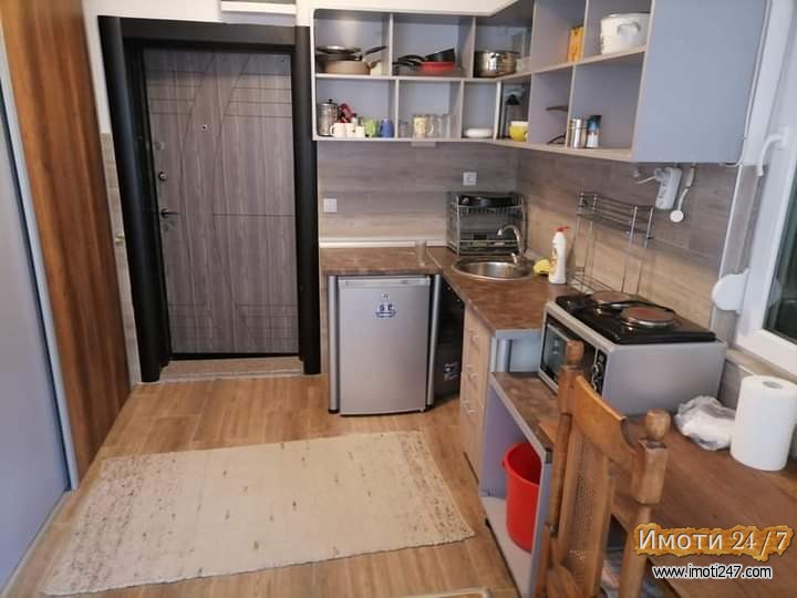 izdavanje na stan na 50 m od klinicki centar kapistec