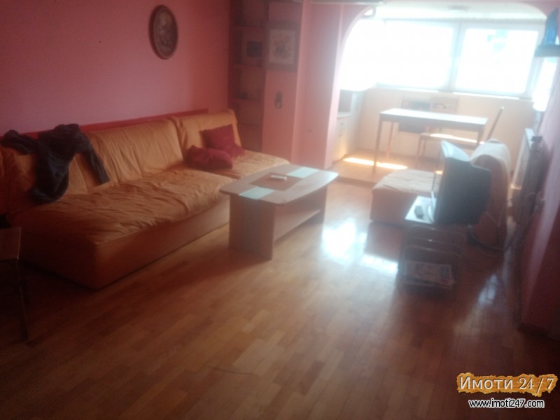 Стан под наем лептокарија и наспроти железничка