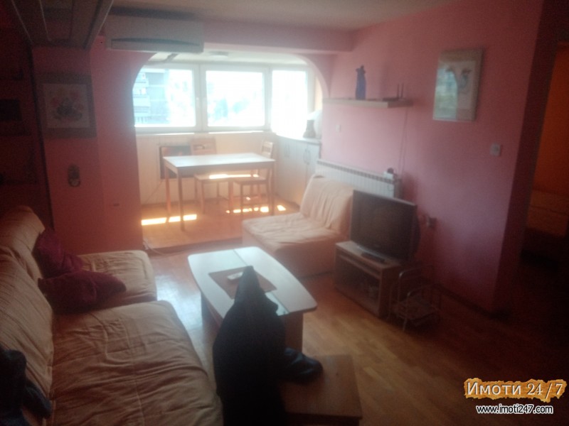 Стан под наем лептокарија и наспроти железничка