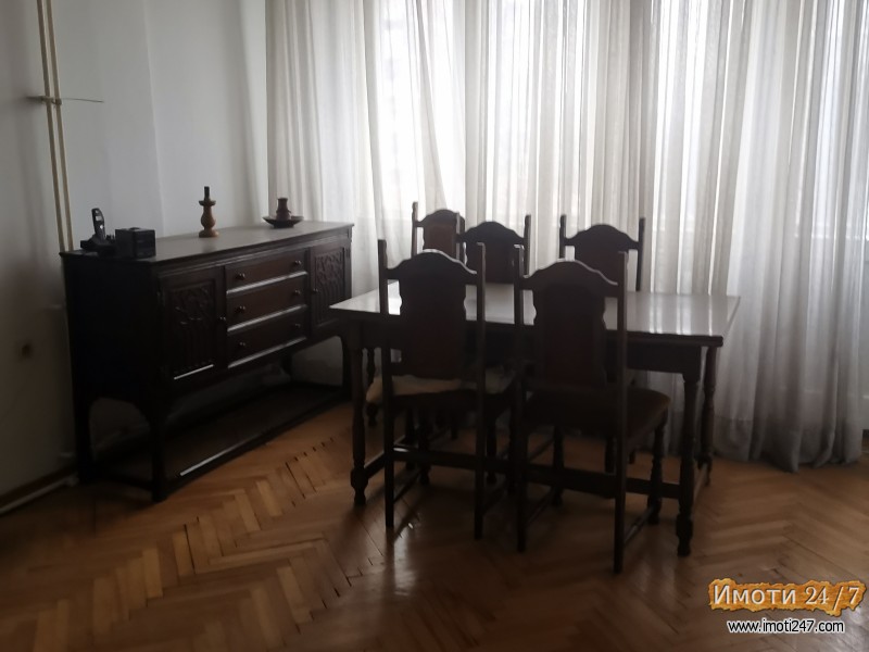 Се продава стан во Топанско Поле