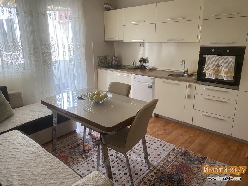  Se prodava stan vo cair so vkupna povrsina od 77m2