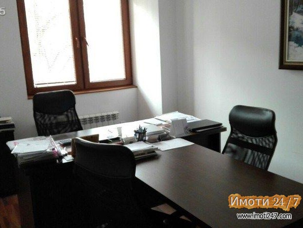 ќетворособен во гранд престиж први кат 90 наместен за канцеларии