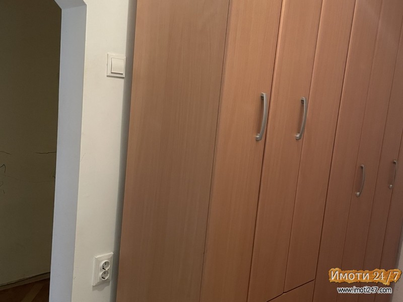 Renoviran stan od 79m2 vo Karpos 2