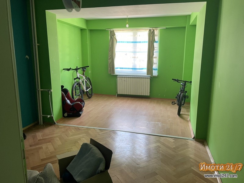 Renoviran stan od 79m2 vo Karpos 2