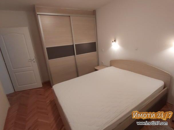 Namesten i renoviran stan od 54m2 vo Karpos 1