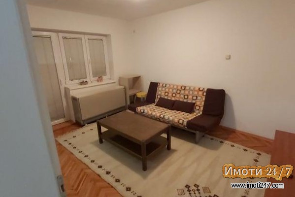 Namesten i renoviran stan od 54m2 vo Karpos 1