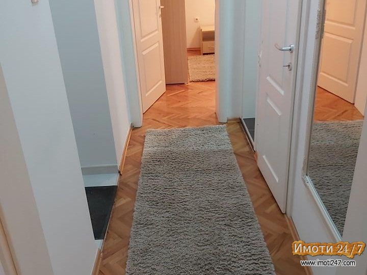 Namesten i renoviran stan od 54m2 vo Karpos 1