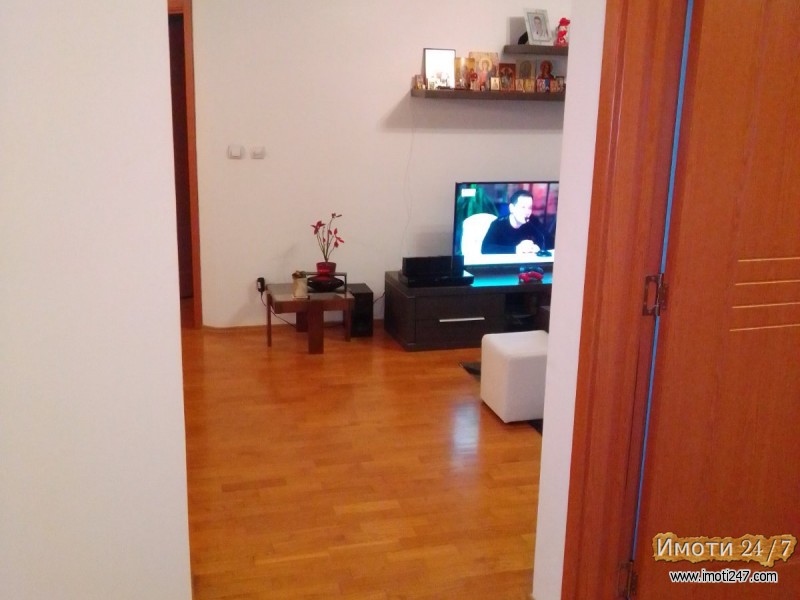 Se prodava stan 75m2 vo Centar kaj Montenegro