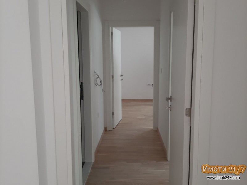 Se prodava stan vo Karpos 1 kaj Simpo 70m2