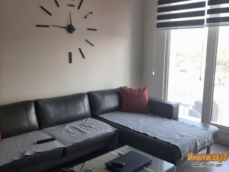 Se izdava stan vo Dzevahir 64m2
