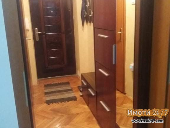 Izdavam trosoben stan vo Aerodrom