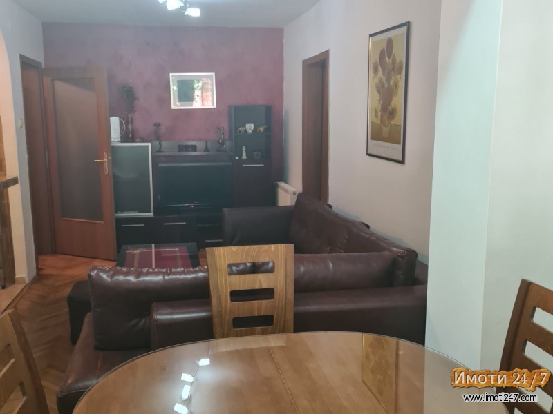 Izdavam trosoben stan vo Aerodrom