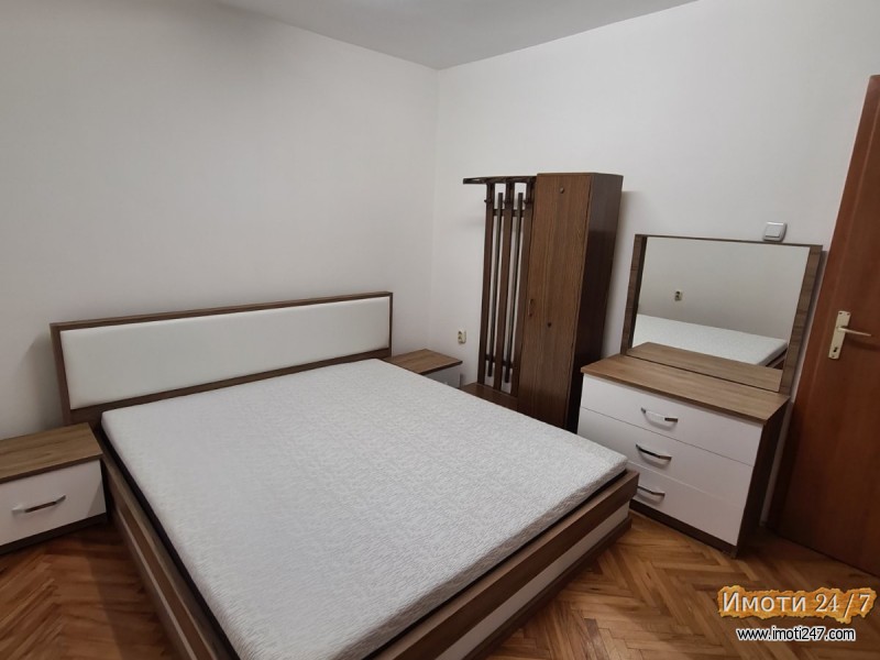 Izdavam trosoben stan vo Aerodrom