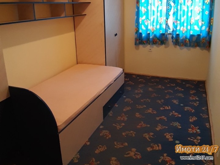 Се издава трособен наместен стан позади Педагошка