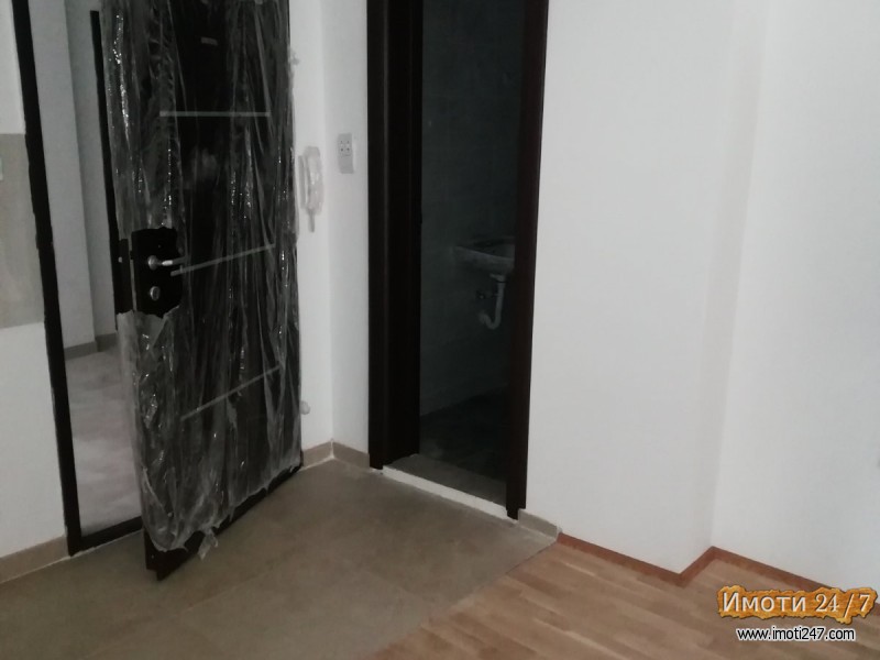 SE PRODAVA NOV STAN VO KISELA VODA NA CESMA