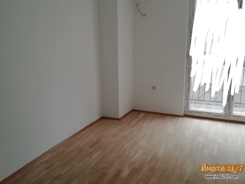 SE PRODAVA NOV STAN VO KISELA VODA NA CESMA
