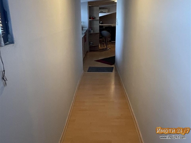 Se prodava mansarda od 45m2 vo blizina na Katolicka