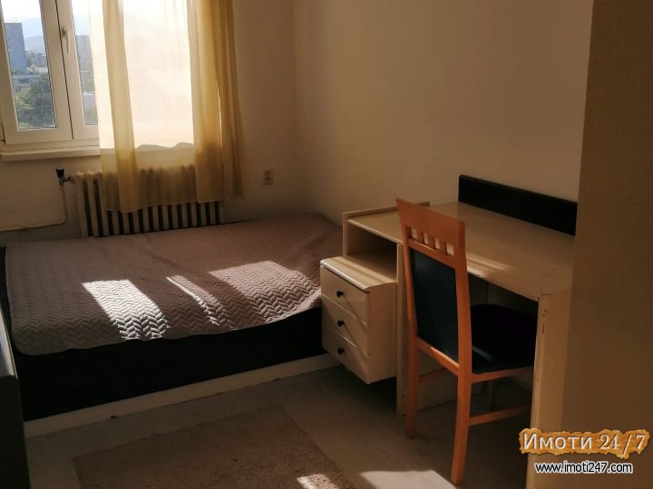 Izdavam namesten 3 soben stan kaj Simpo