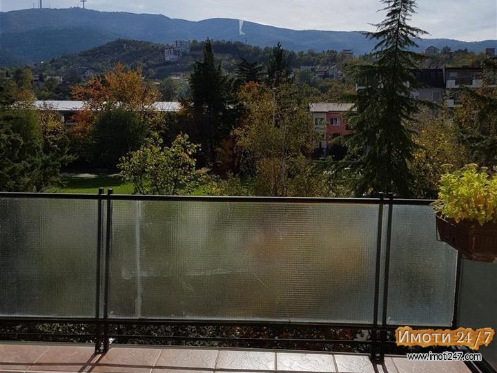 Se prodava stan 84m2 kaj studentskiot dom Goce