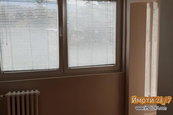 Se prodava stan 84m2 kaj studentskiot dom Goce