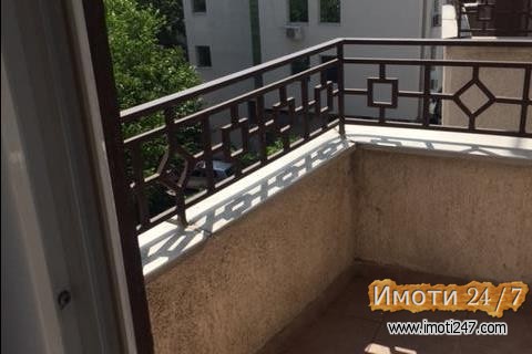Se iznajmuva stan vo Debar Maalo na odlicna lokacija