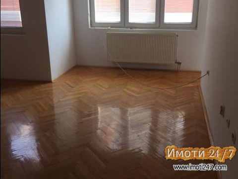 Se iznajmuva stan vo Debar Maalo na odlicna lokacija