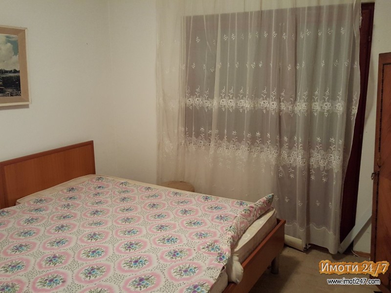 КУЌА 88м2 СО ПЛАЦ 1000м2 ВО СКОПЈЕ - ВОЛКОВО