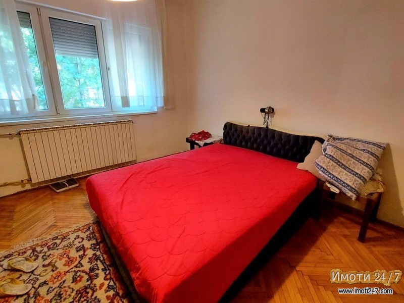 Se prodava stan vo Prolece 97m2