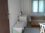 Се продава викендица со плац 1000м2