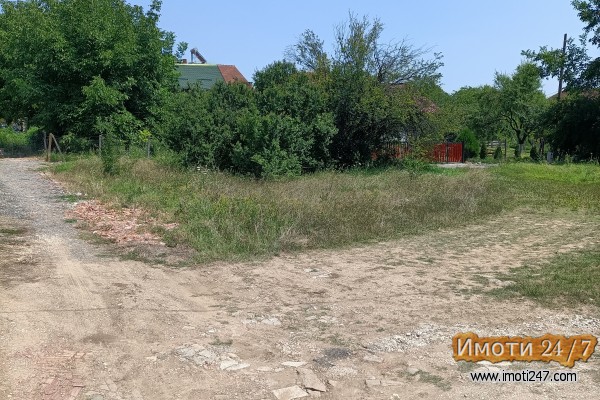 Se prodava plac naselba radisane Bel Kamen 370 m2