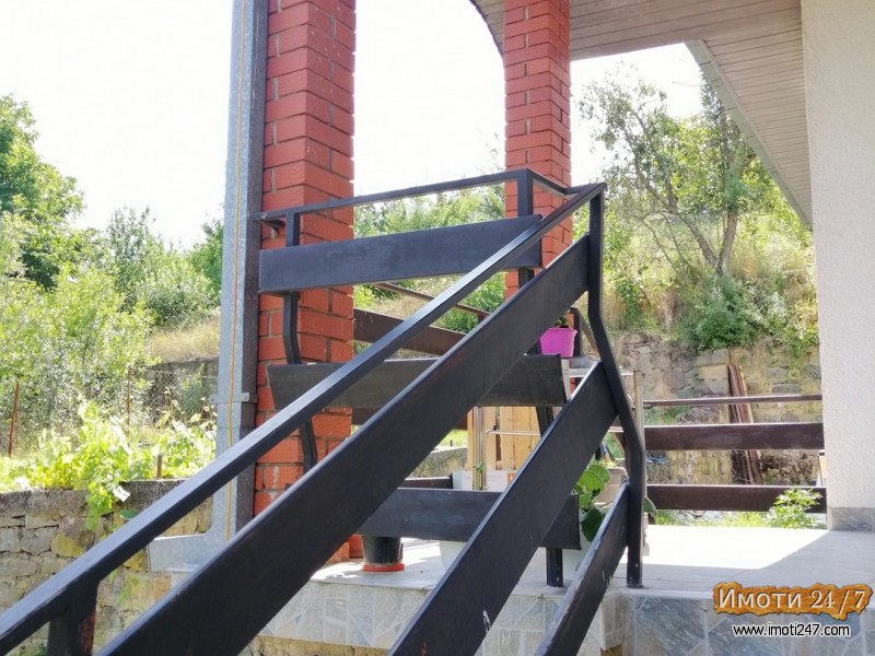 Се продава куќа