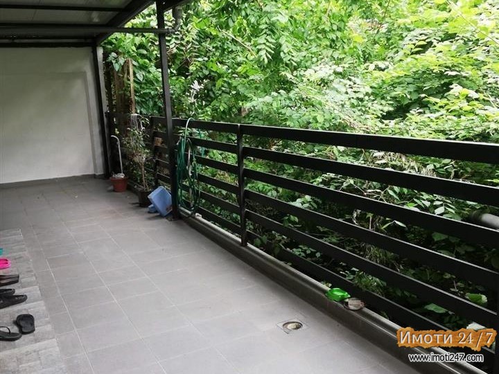 Se prodava stan vo Kozle 45m2 plus 60m2 terasa