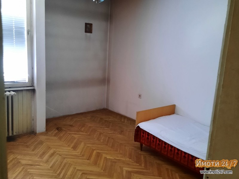 СЕ ПРОДАВА СТАН ВО СТРОГ ЦЕНТАР ГРАДСКИ ЅИД