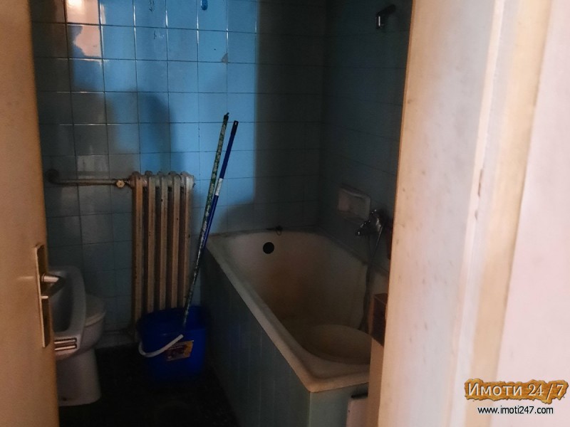 СЕ ПРОДАВА СТАН ВО СТРОГ ЦЕНТАР ГРАДСКИ ЅИД