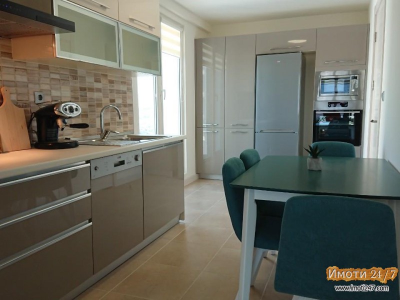 Se izdava stan vo Cevahir 65m2