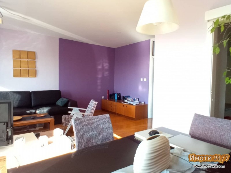 Se prodava stan vo Novo Lisice 77m2