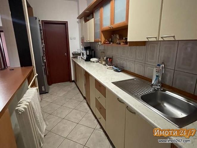 Se prodava stan vo Kisela Voda 91m2