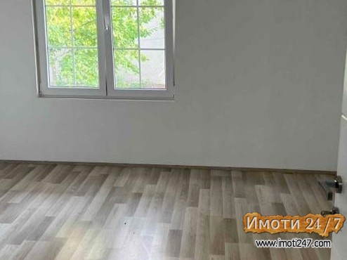 Se prodava stan vo GPetrov 66m2