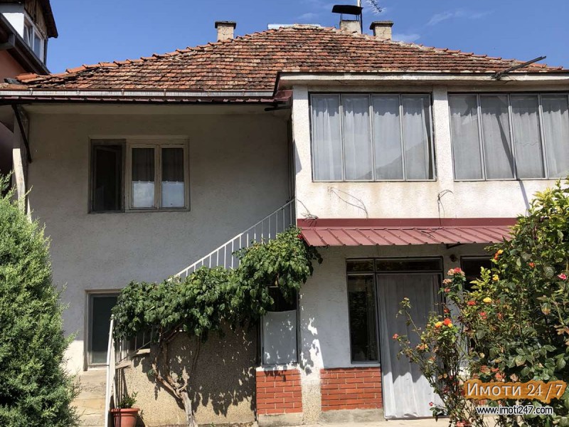 Се продава куќа во Гроно Лисиче Аеродром