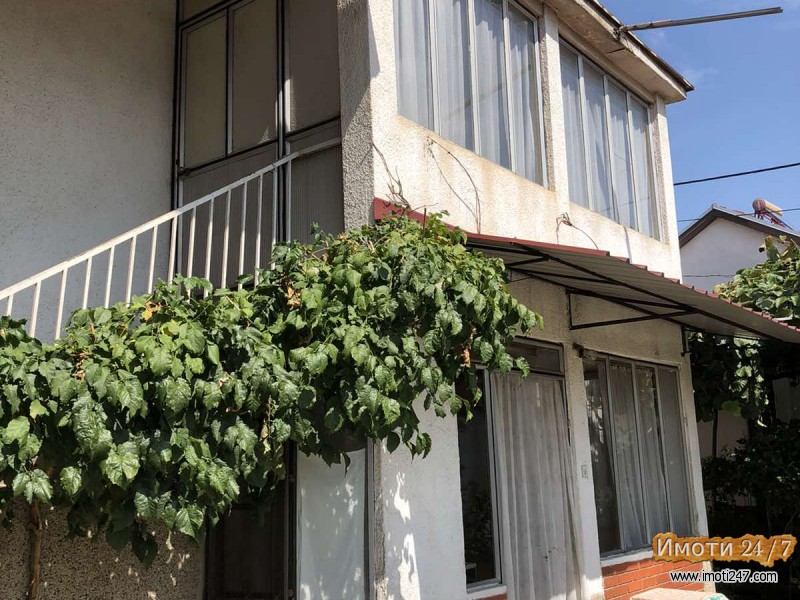 Се продава куќа во Гроно Лисиче Аеродром