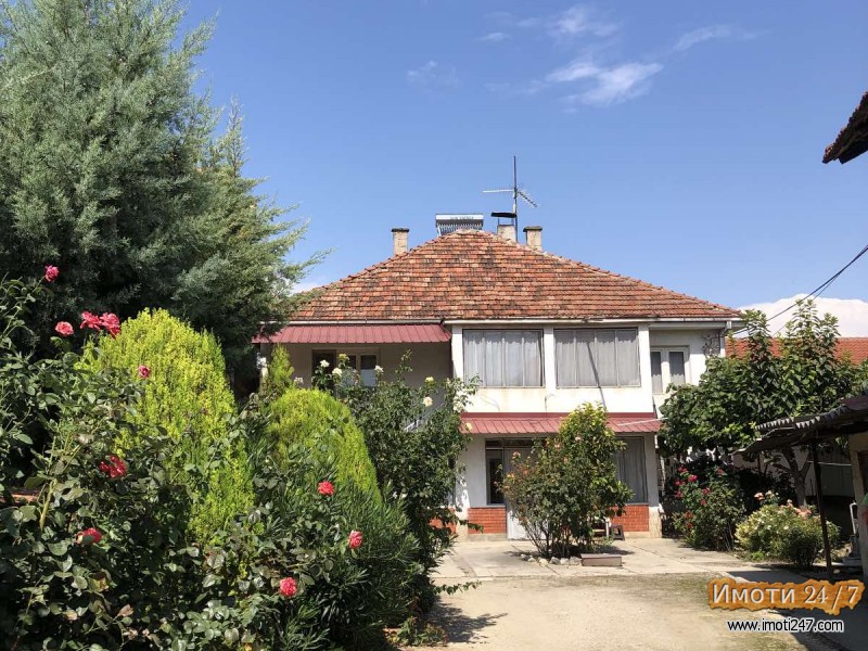 Се продава куќа во Гроно Лисиче Аеродром