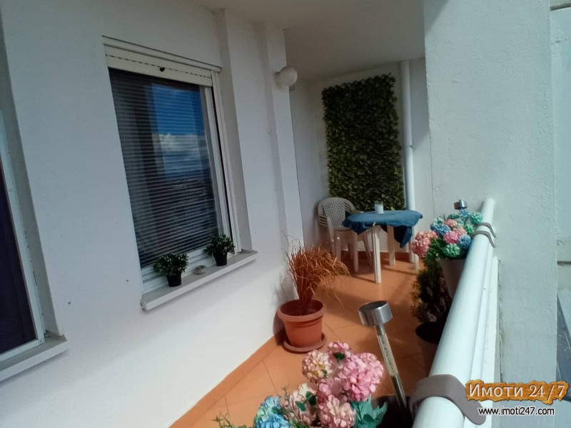 Se prodava stan vo Novo Lisice 77m2