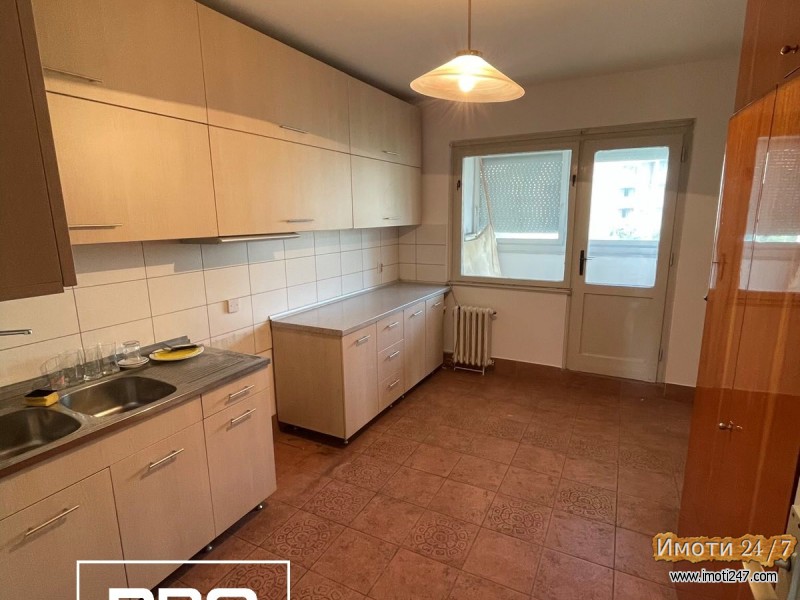 83m2 prodazba Karpos 4